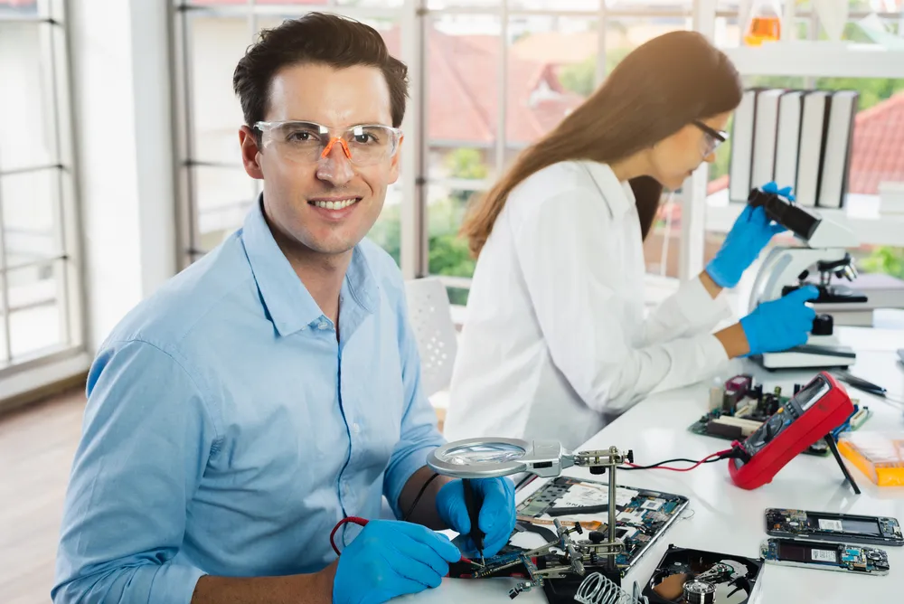 Mobile repair and Service in Ritchie street